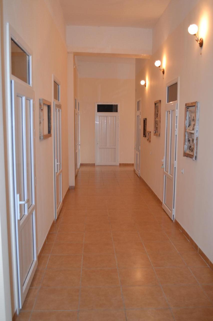 Light guest House Gyumri Extérieur photo