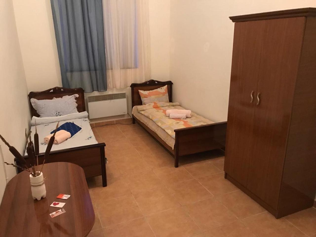 Light guest House Gyumri Extérieur photo