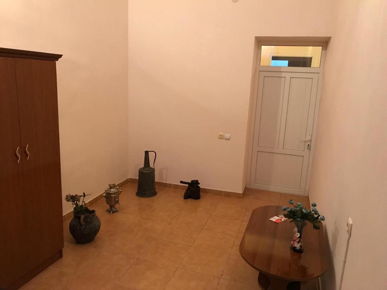Light guest House Gyumri Extérieur photo